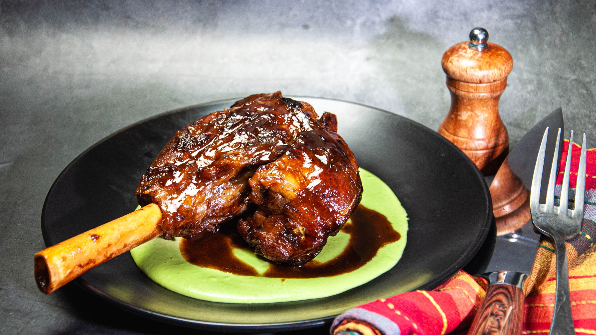 US Lamb Fore Shank Cooked