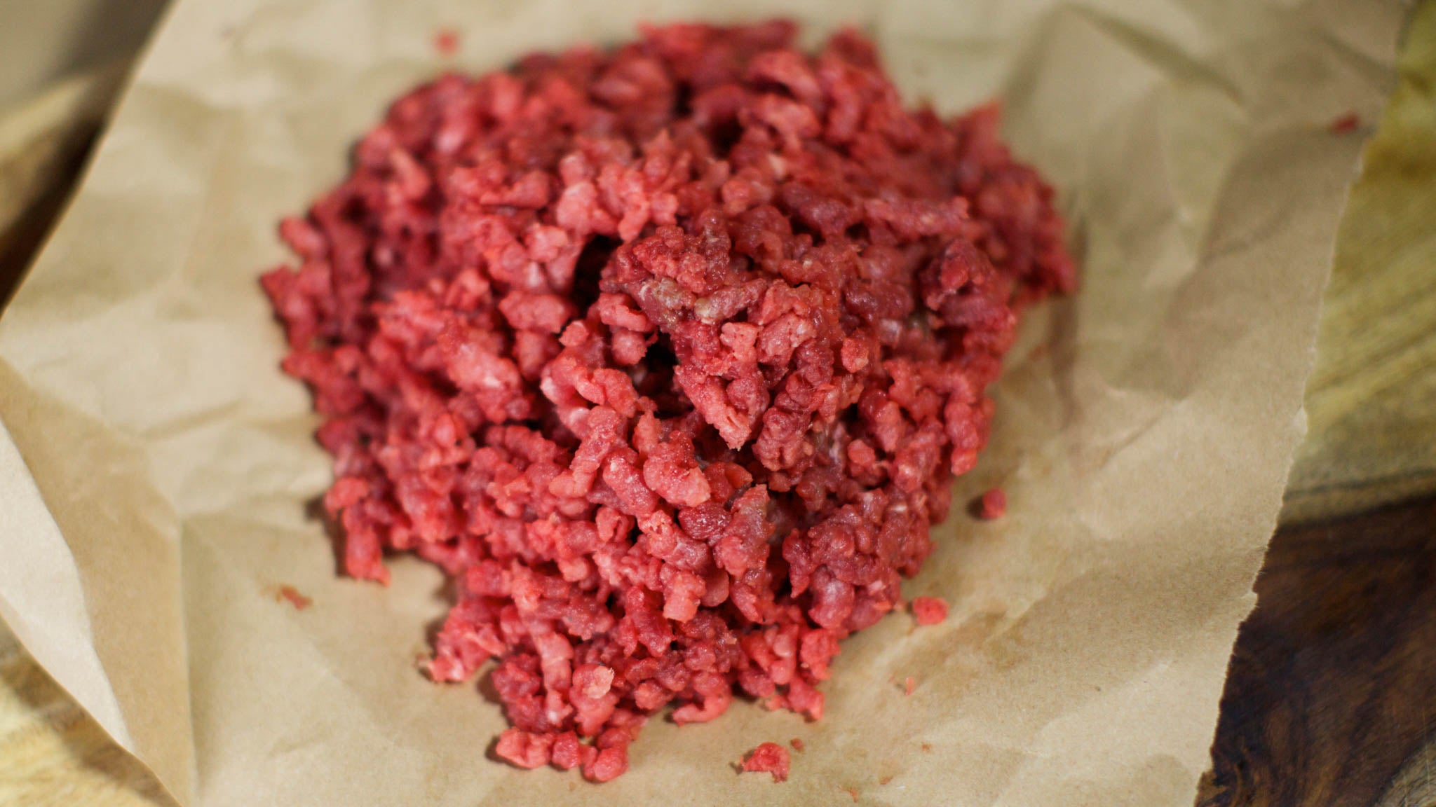 Bison Ground Raw
